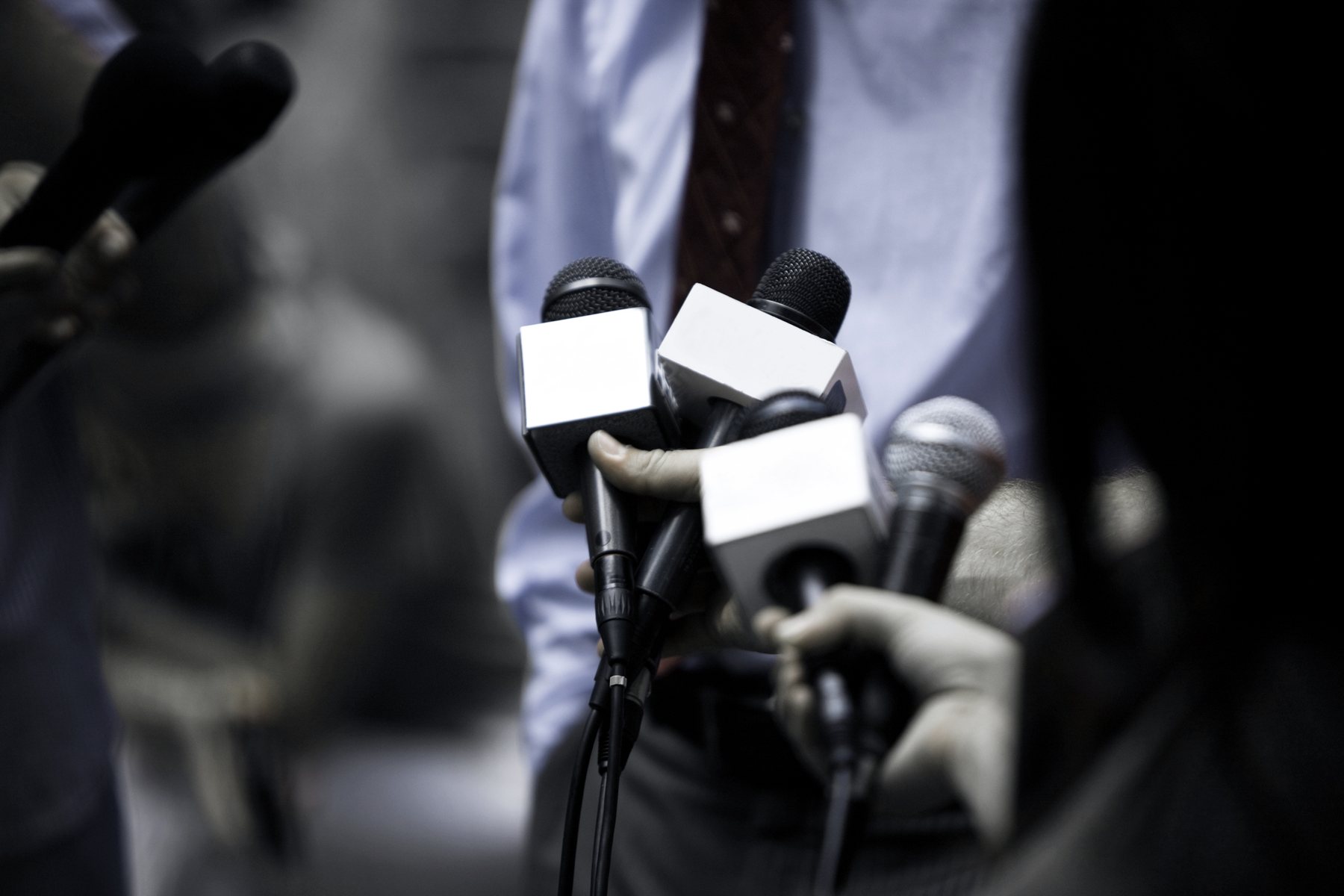 The Impact of AI-Generated Summaries on Modern Journalism
