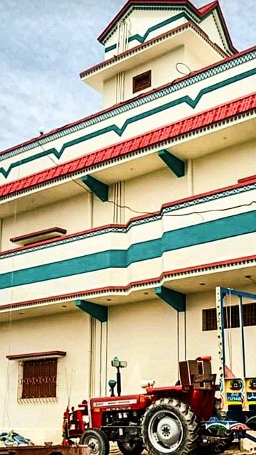 American Woman's Karachi Ordeal: $5000 Demand & Visa Issues