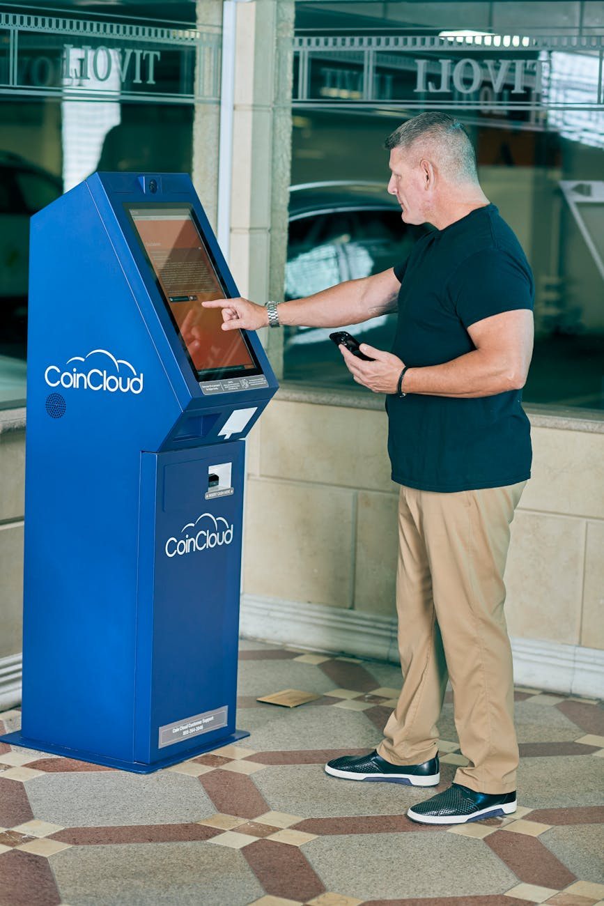 ATM Jackpotting - What is it and how it is becoming a big problem in USA : ATM Jackpotting: The Growing Threat in the USA