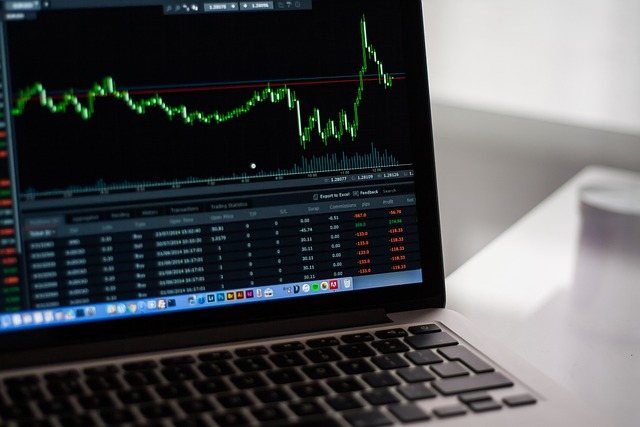 Syngene Stock Decline: Demand Delay Impacts Q3 Results and Future Outlook