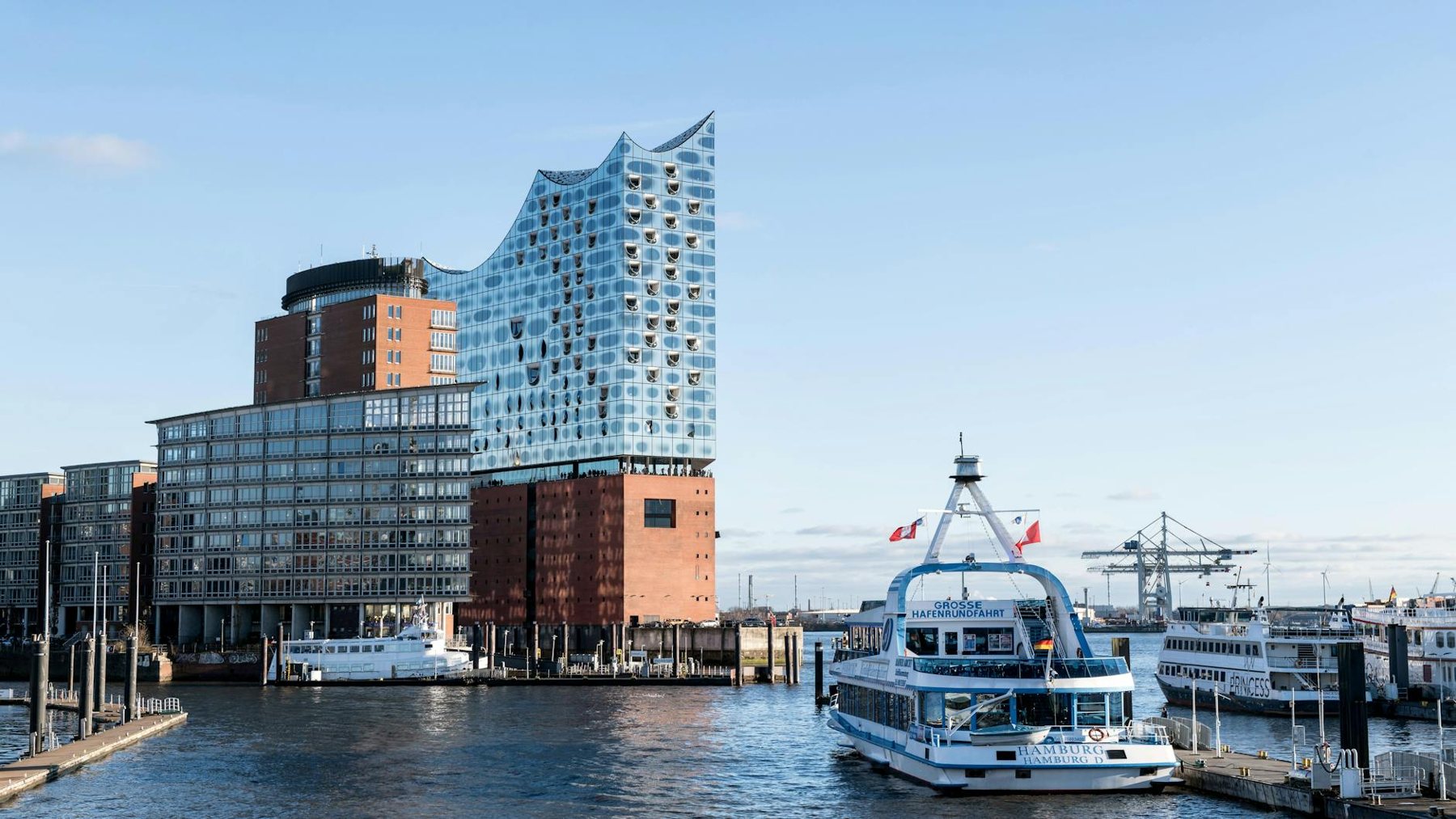 Electronic Bill of Lading : The 'Paperless' Tipping Point: How AI-Customs and the Universal eBL Mandate Reshaped Global Trade