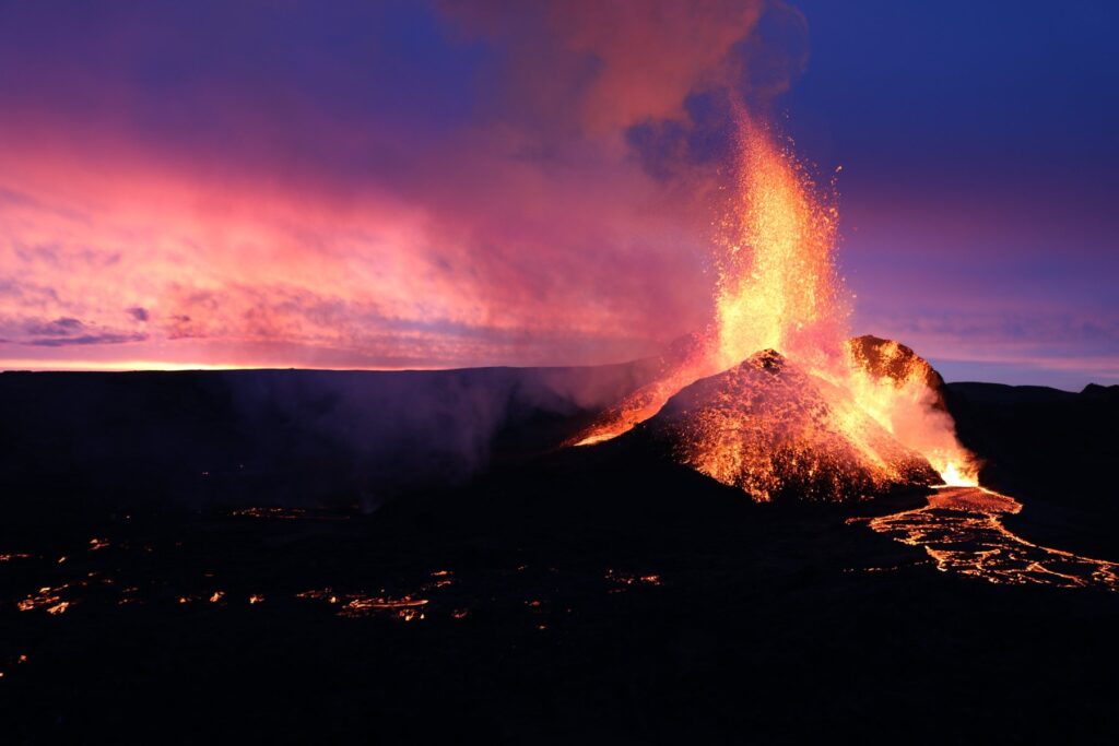 Exploring Earth's Natural Phenomena: Volcanoes, Earthquakes, and Tsunamis