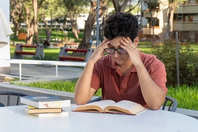 Cyclic sighing cyclic sighing for learning anxiety